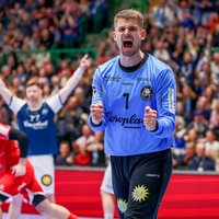 BHC-Torhüter Christopher Rudeck jubelt über seine Parade