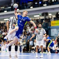 Ellidi Snaer Vidarsson vom VfL Gummersbach wirft im Spiel gegen den THW Kiel auf das Tor.