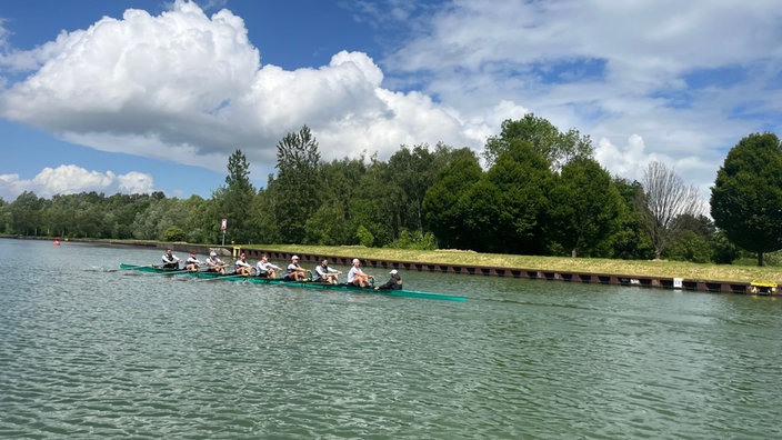 Eine Trainingseinheit des Teams auf dem Dortmund-Ems-Kanal.