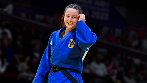 Gewinnt Gold im Judo bei den World University Games - Anna Monta Olek