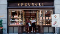 Eingang der Confiserie Sprüngli in Zürich