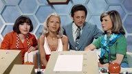 Hans Rosenthal und seine Assistentinnen im Studio