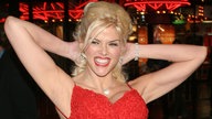 Anna Nicole Smith, Model (Aufnahme von 2005)