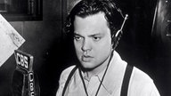 Orson Welles im Hörfunkstudio