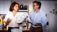 Evelyn Hamann und Vicco von Bülow 1991 als "Ehepaar Lohse" bei Dreharbeiten zum Loriot-Film "Pappa ante portas"