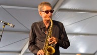 David Sanborn beim 43. New Orleans Jazz and Heritage Festival auf der Bühne