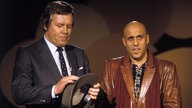 Wim Thoelke und Adriano Celentano in der Sendung "Der große Preis" (1980)
