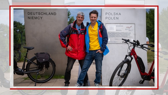 André Gatzke (r.) mit Wolfgang Abraham an der deutsch-polnischen Grenze 