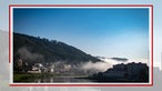 Nebel über dem Fluss Kamenice
