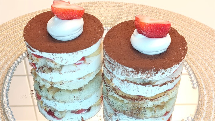Erdbeer-Tiramisu-Törtchen