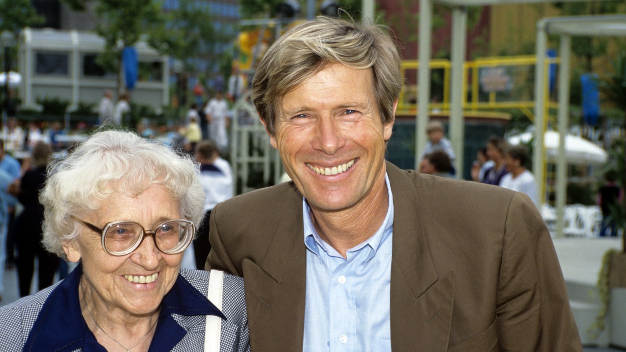 Horst Janson 1988 mit seiner Mutter Elisabeth beim "Fernsehgarten"