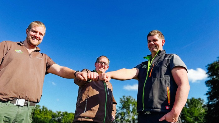 Die Landwirte Christian Wiese, Andre und Dominik Schmedt aus Stemwede